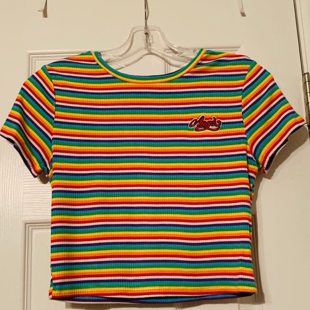 Forever 21 Rainbow cropped shirt